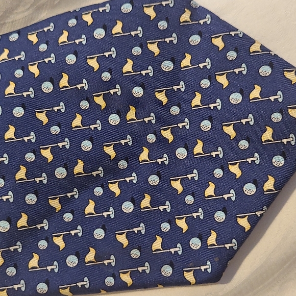 Vineyard Vines golf tie - Picture 3 of 3